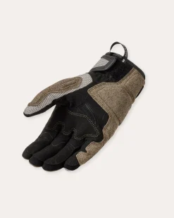 Gloves Cavern