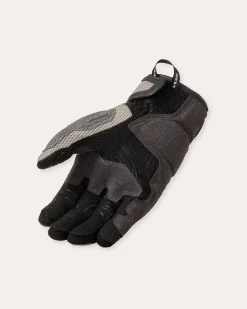 Gloves Cavern